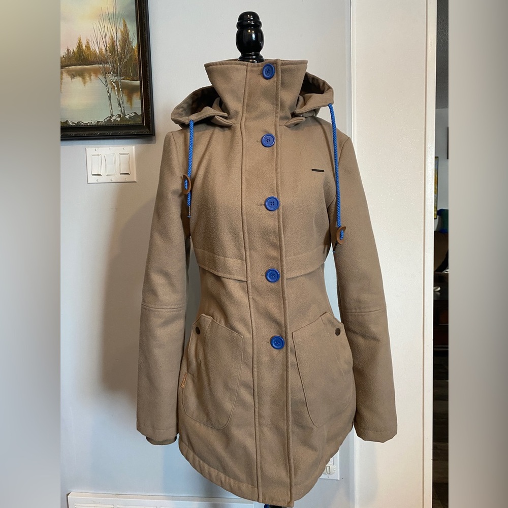 Sophisticated, warm Ragwear coat